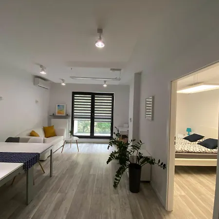 Dobry Dom * Varsovie